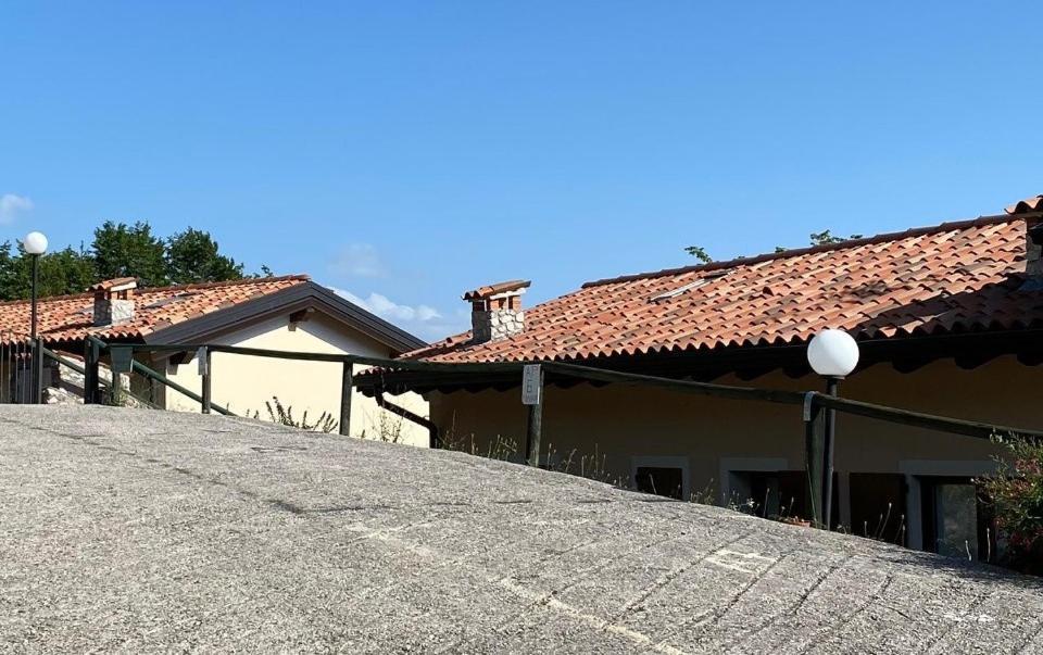 טיניאלה Residence La Quiete Apartments מראה חיצוני תמונה
